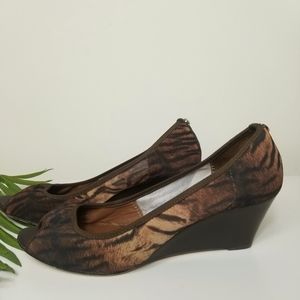Donald J Pliner Molly Espresso Animal Print Wedge
